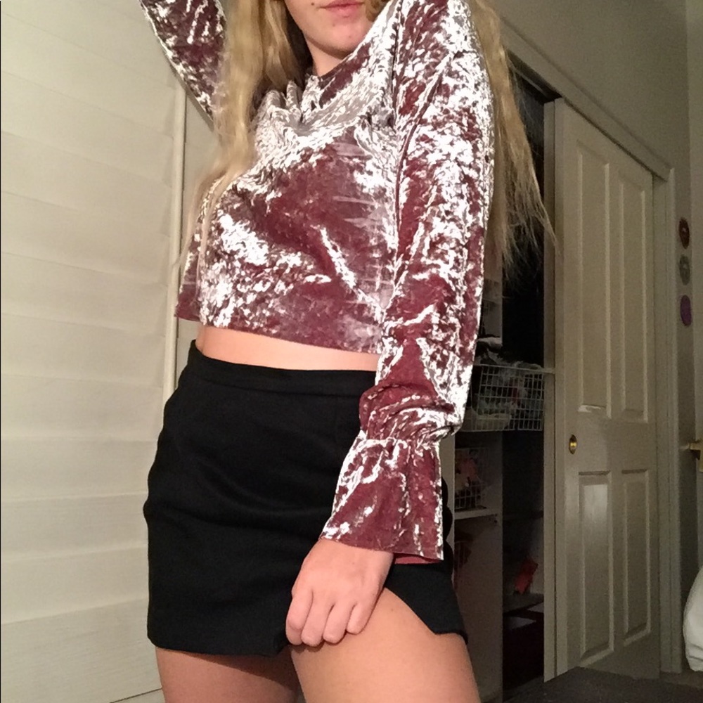 Gold velvet long sleeve